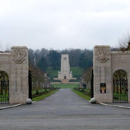 F2 Proche Gare Et Toute Commodite Château-Thierry Exterior foto